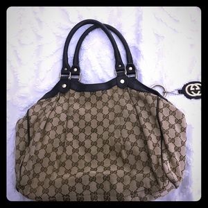 Authentic Gucci Beg
